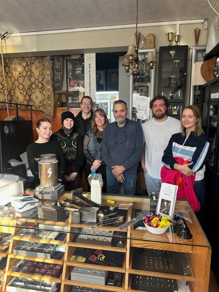 7432f5fe-efb9-43de-b140-43aa5a1c5174