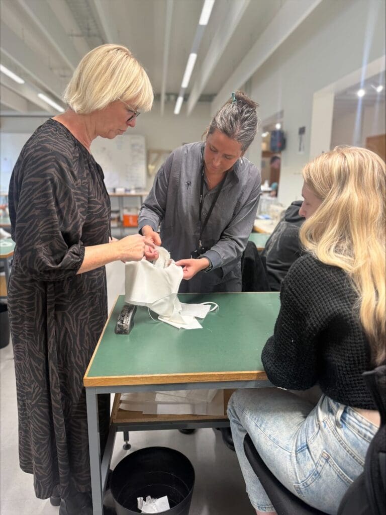 f89ef60d-3663-4f0e-9b37-ab5d499fd227